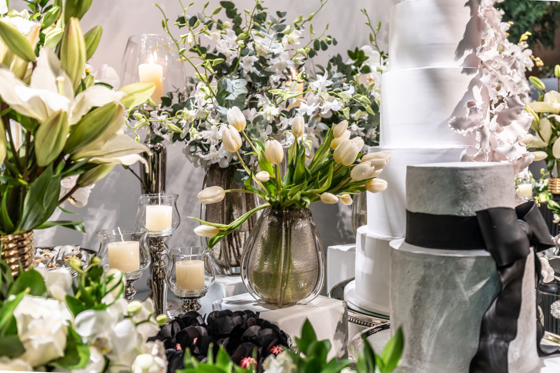 elegant small event setup with candles and flowers