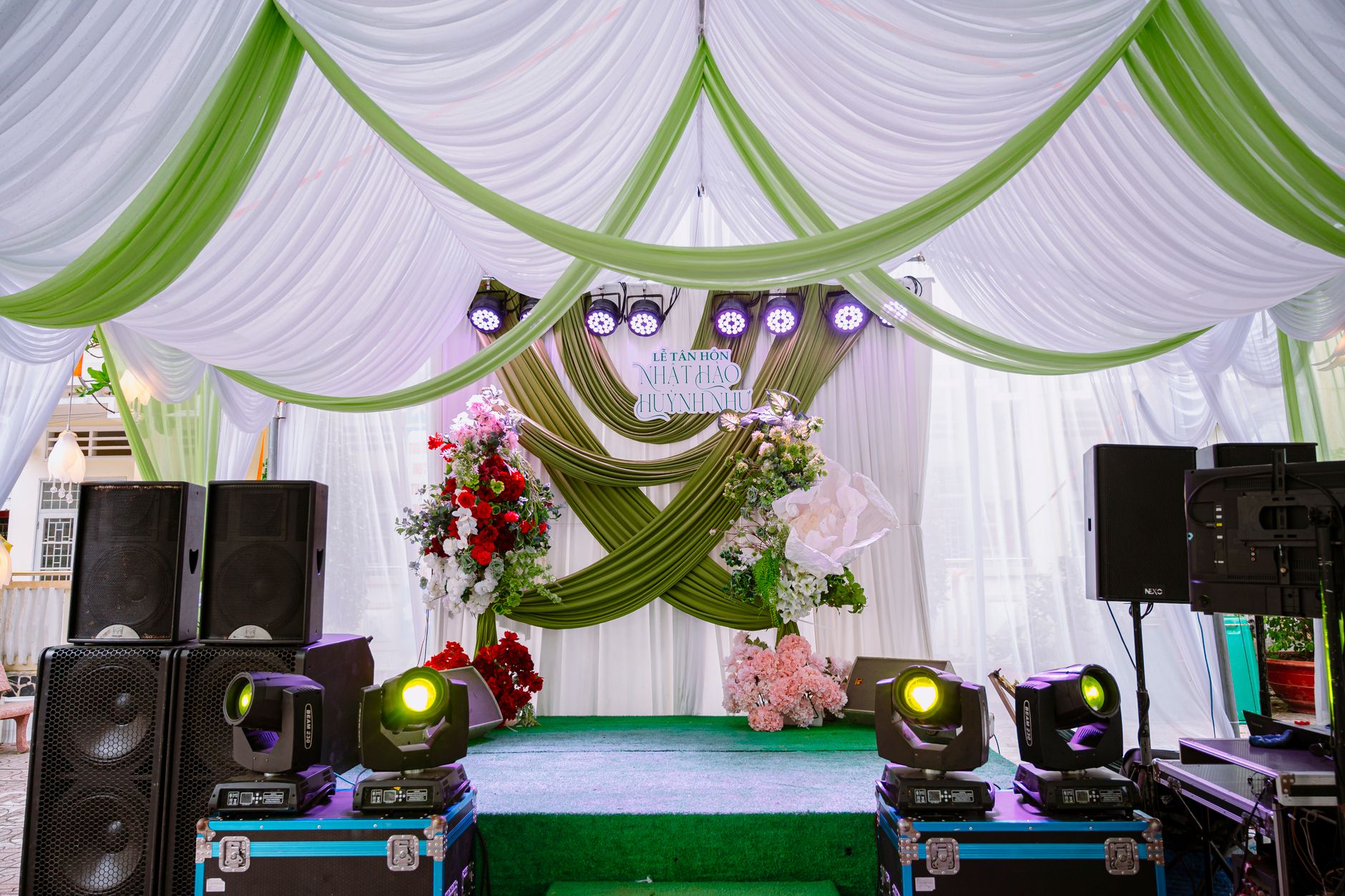 close up of audio equipment in a cozy decorated venue